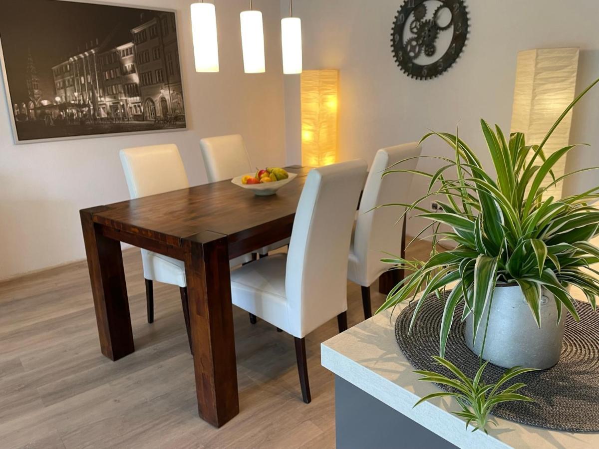 Am Weinberg - Stilvoll, Ruhig, Zum Wohlfuehlen Appartement Pfaffenweiler Buitenkant foto