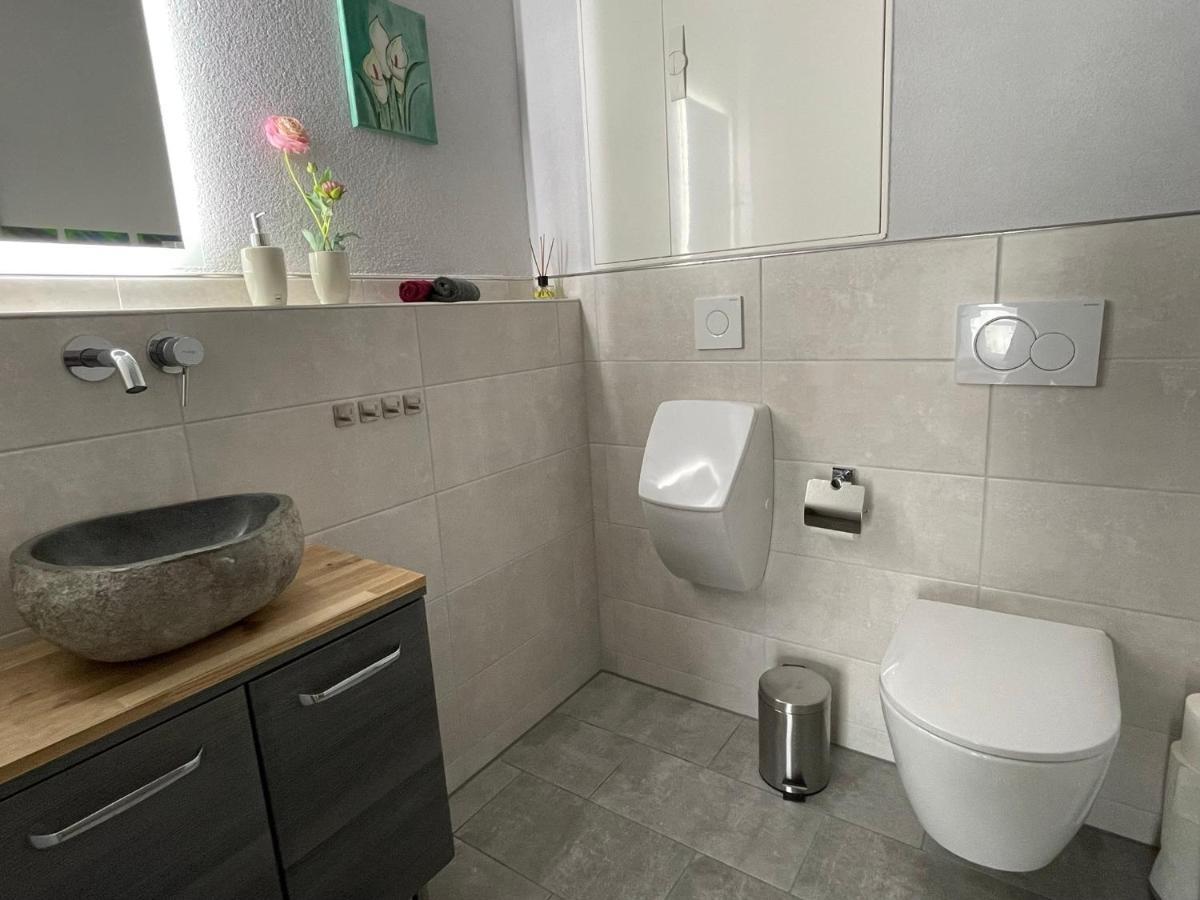 Am Weinberg - Stilvoll, Ruhig, Zum Wohlfuehlen Appartement Pfaffenweiler Buitenkant foto